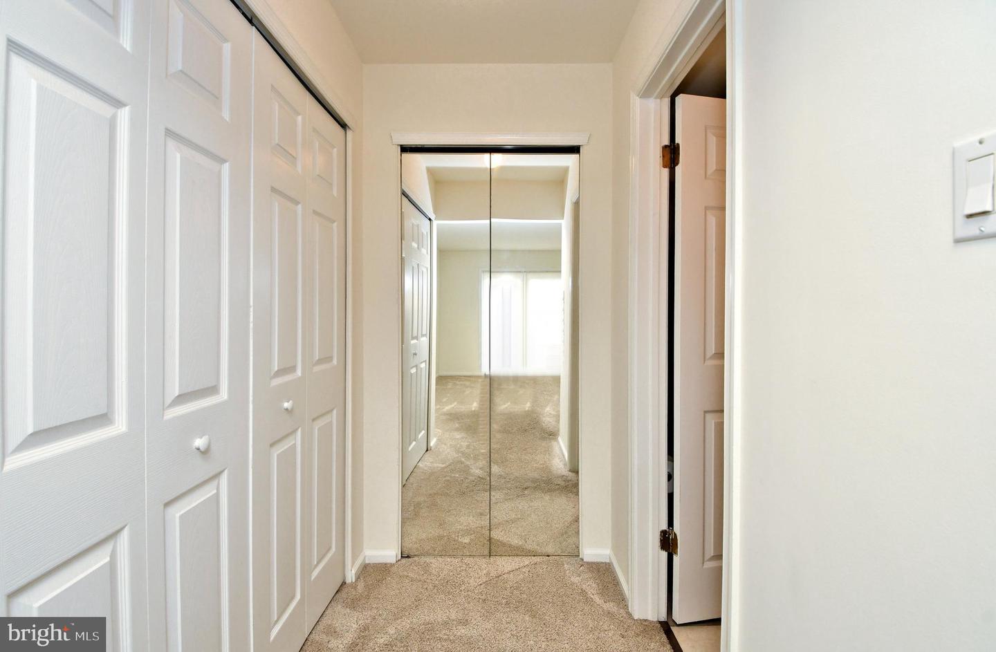 208 Wyncoop COURT