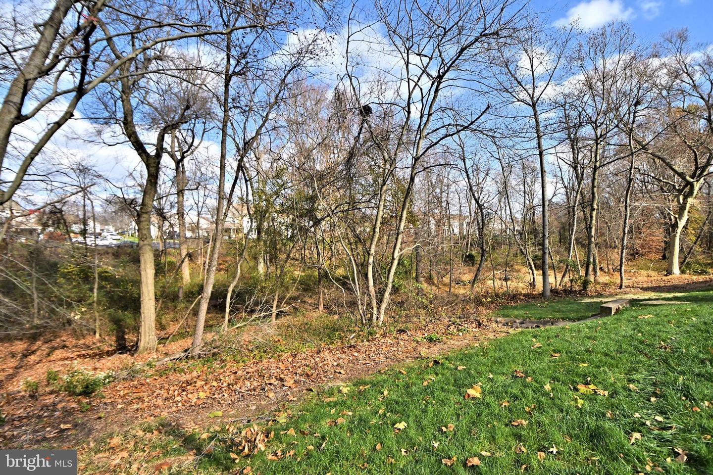 208 Wyncoop COURT