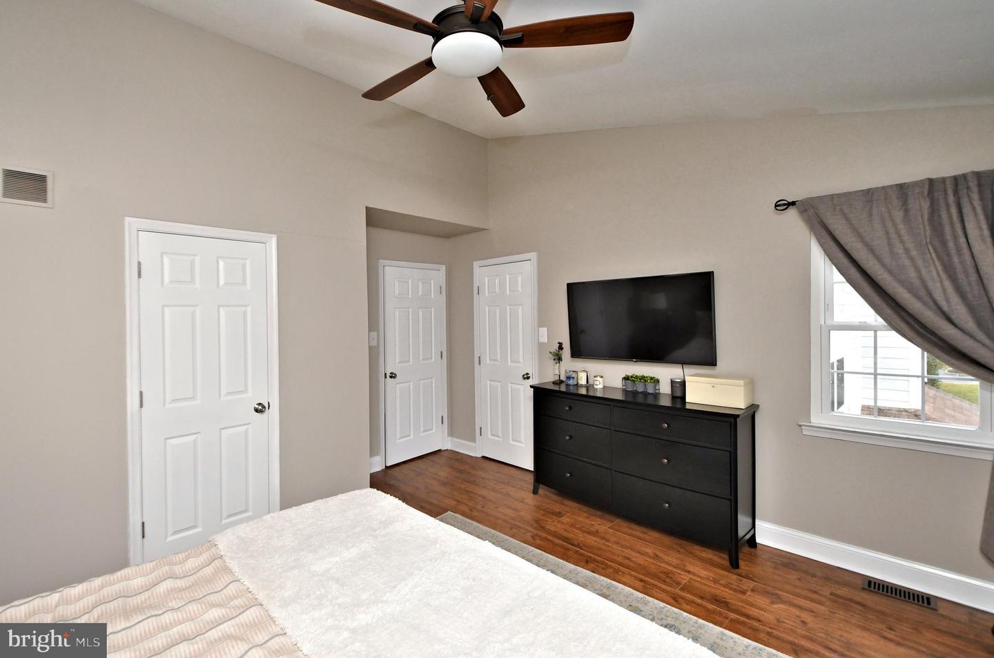 473 Trumbull COURT