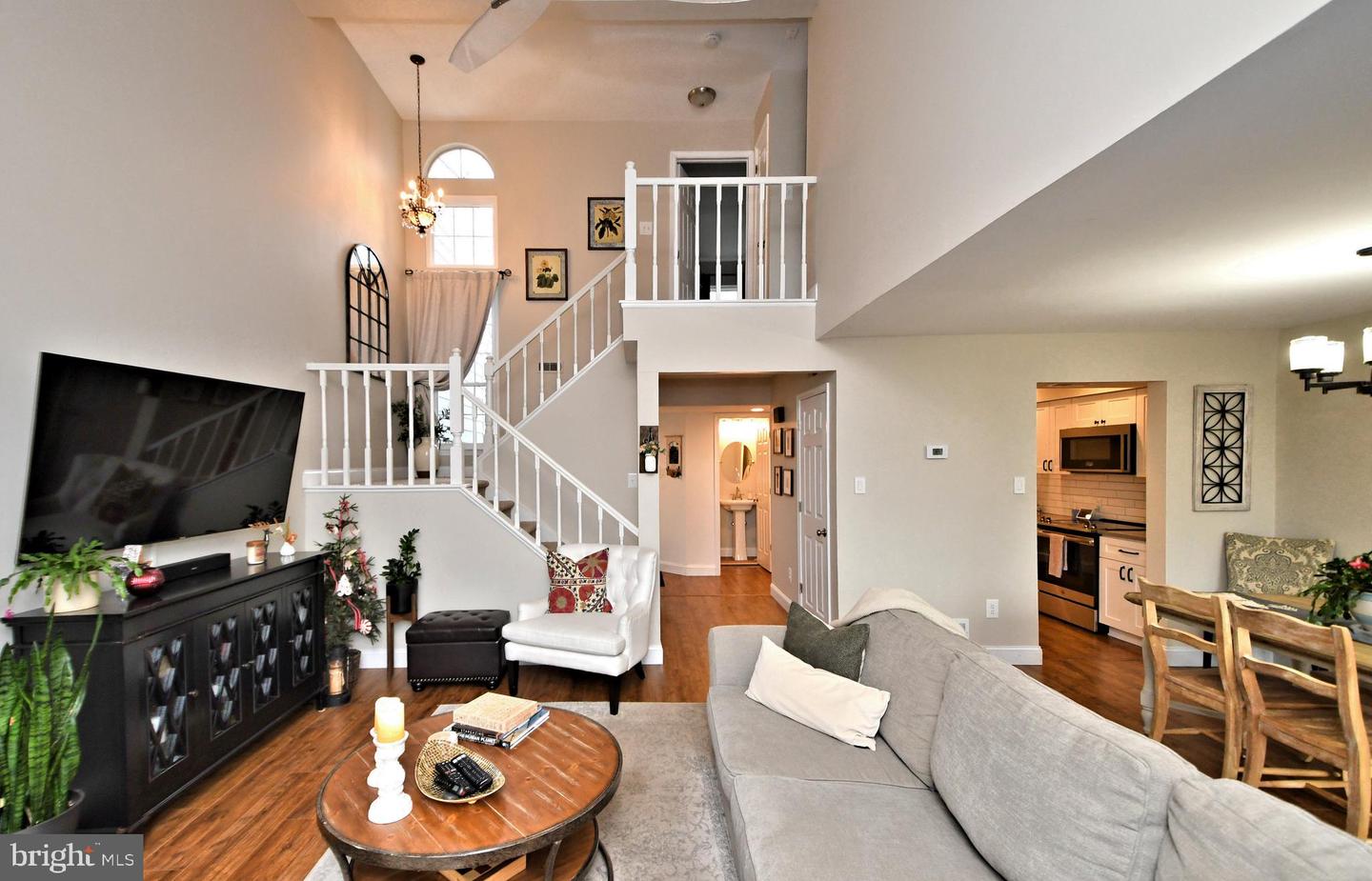 473 Trumbull COURT