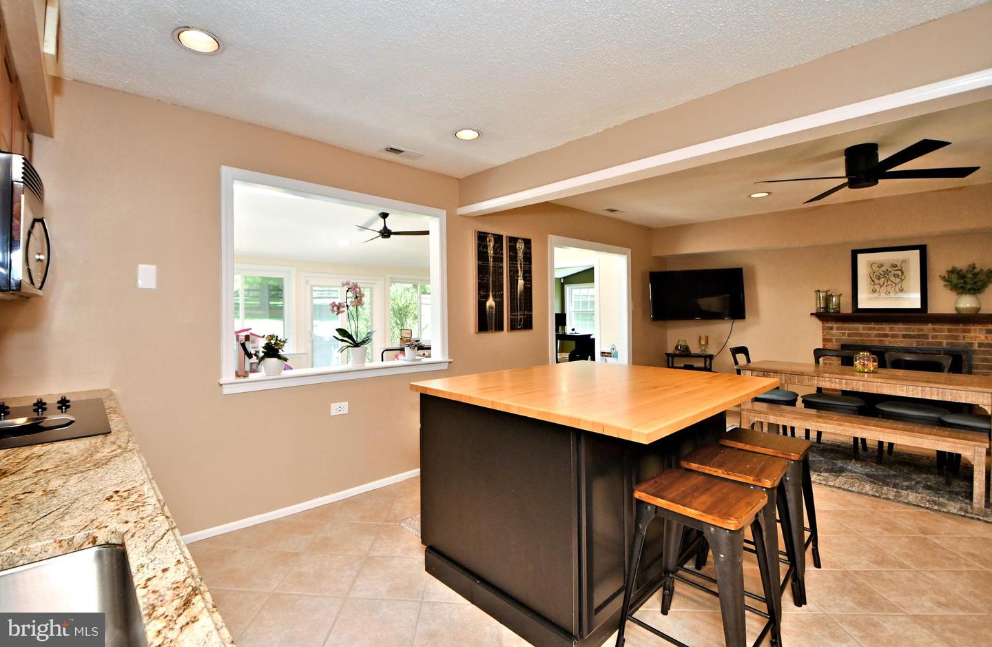 13 Remy PLACE