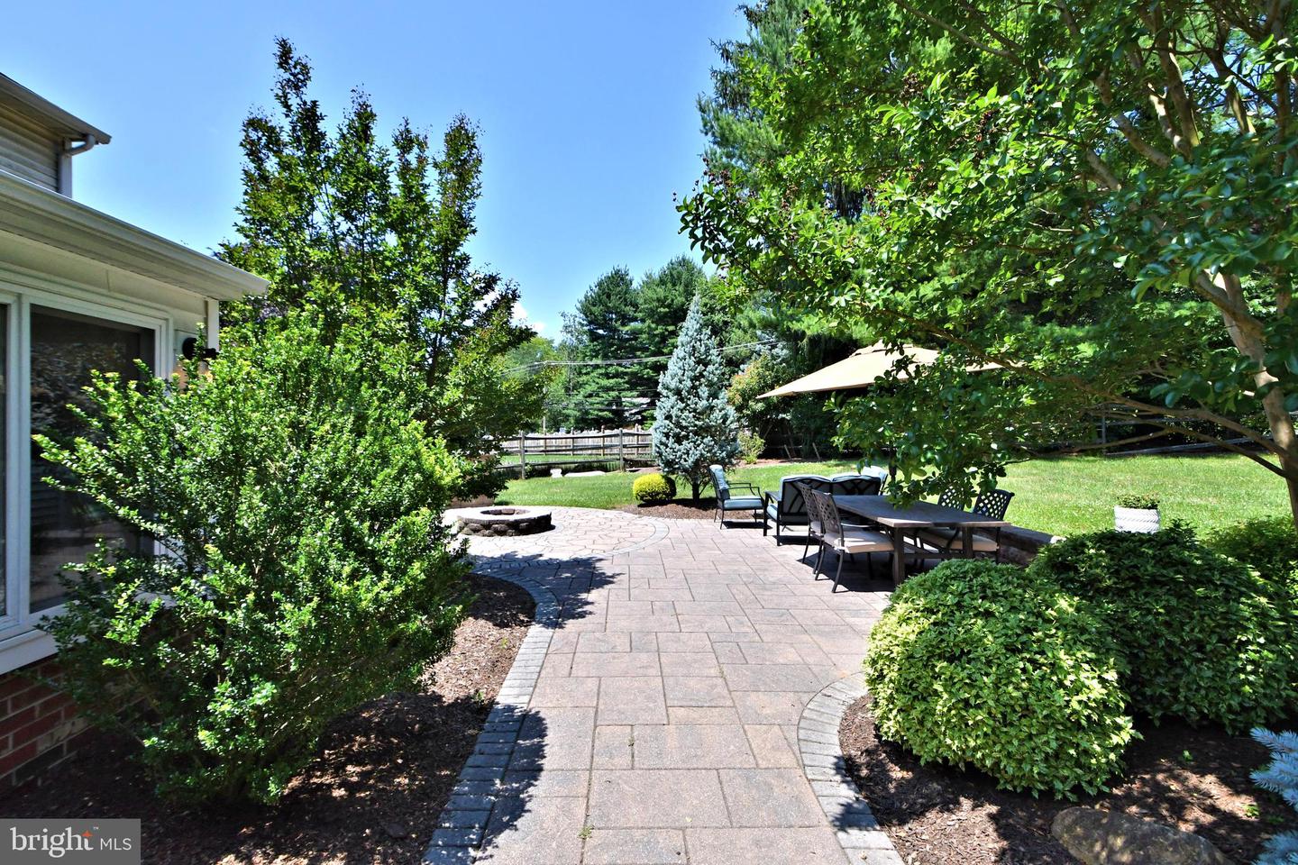 13 Remy PLACE