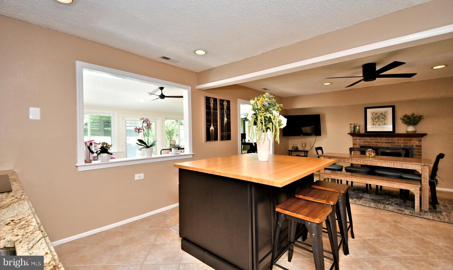 13 Remy PLACE