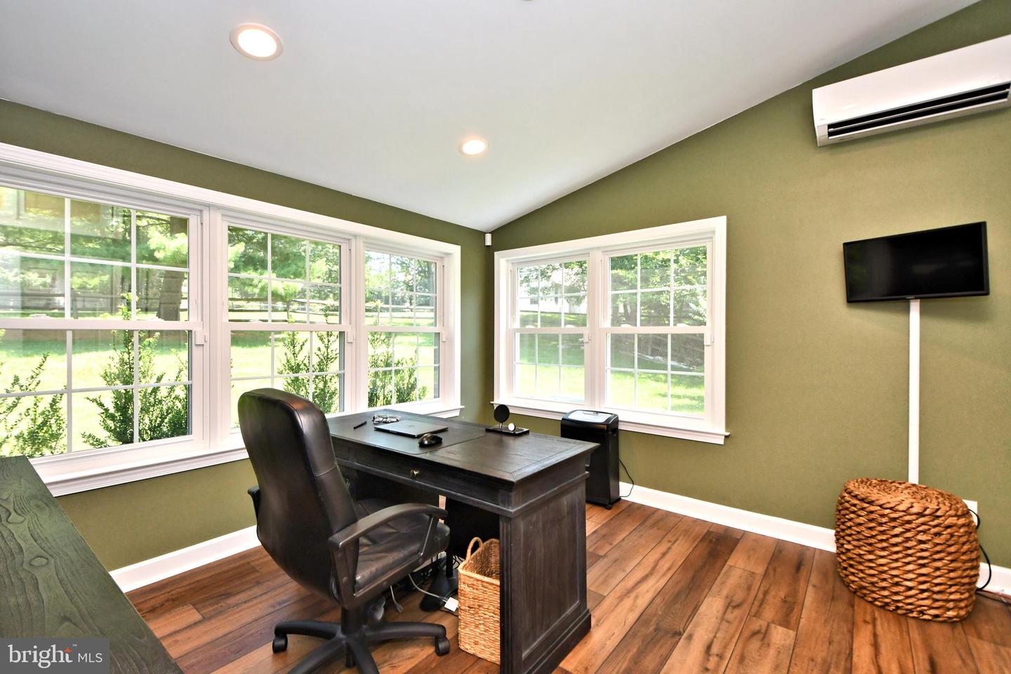 13 Remy PLACE