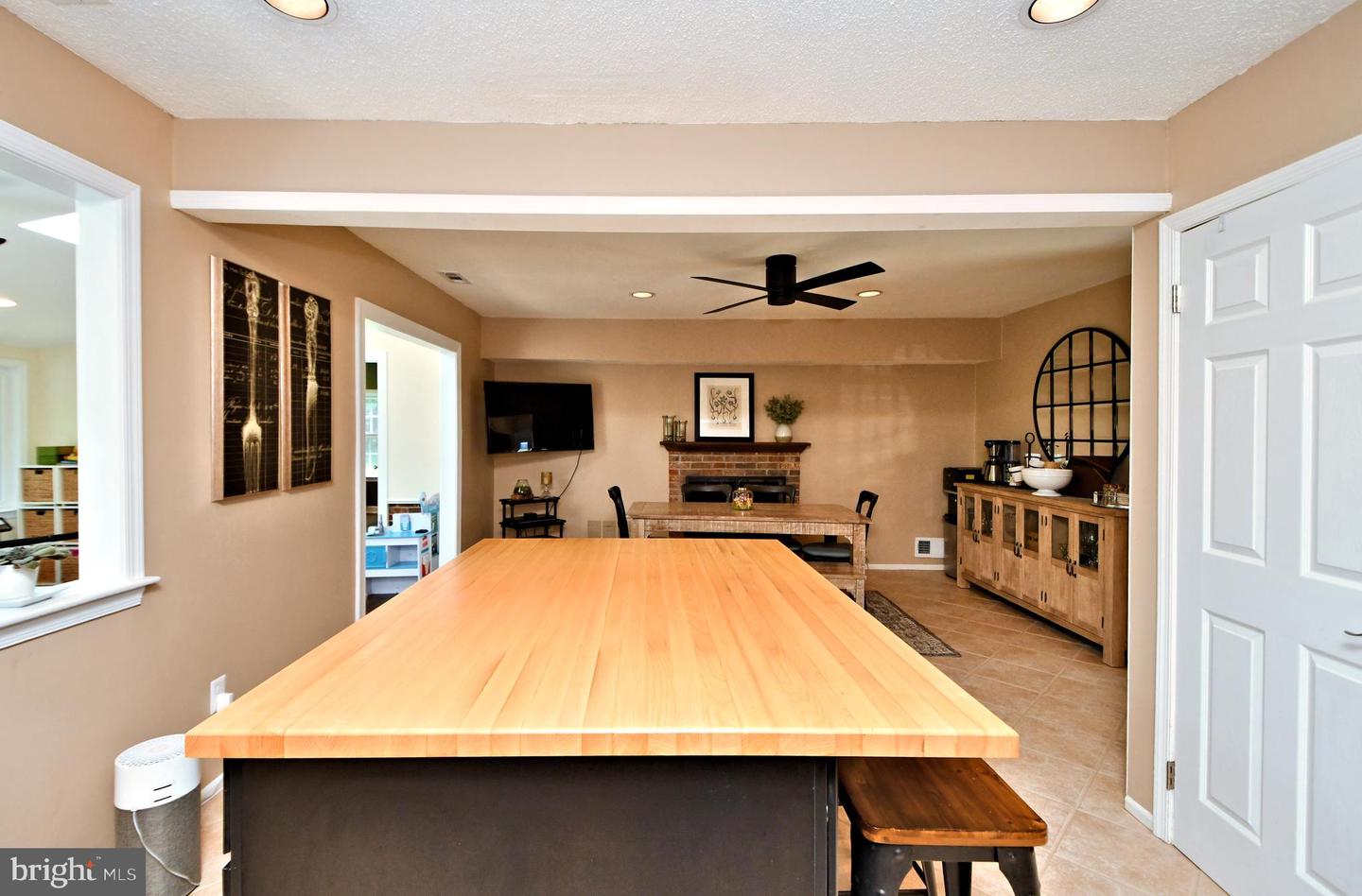 13 Remy PLACE