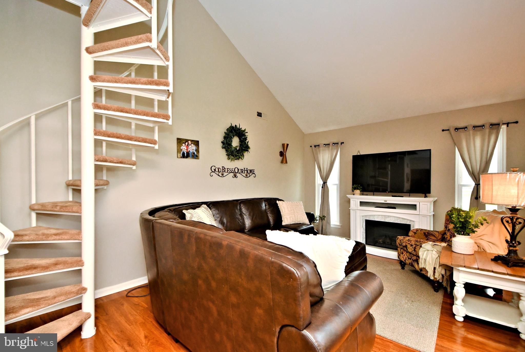 263 Wood Stream Ct