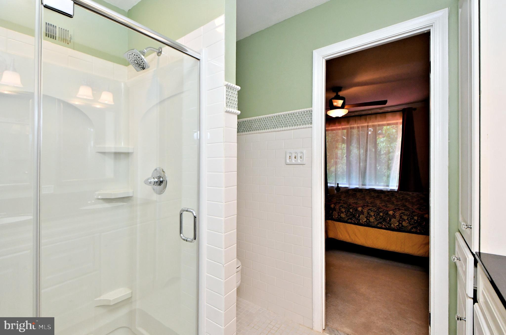 144 Golf Club Dr