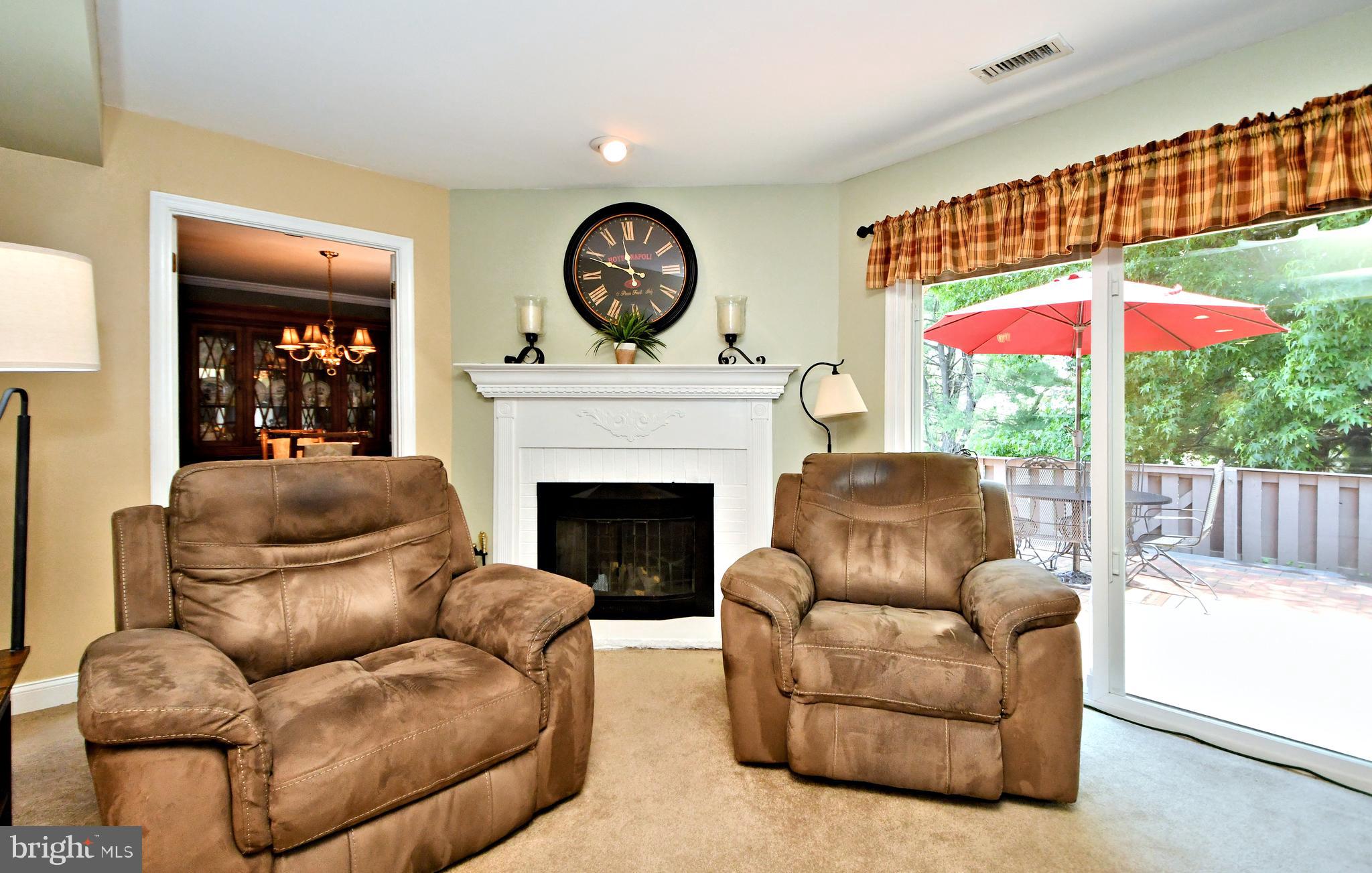 144 Golf Club Dr