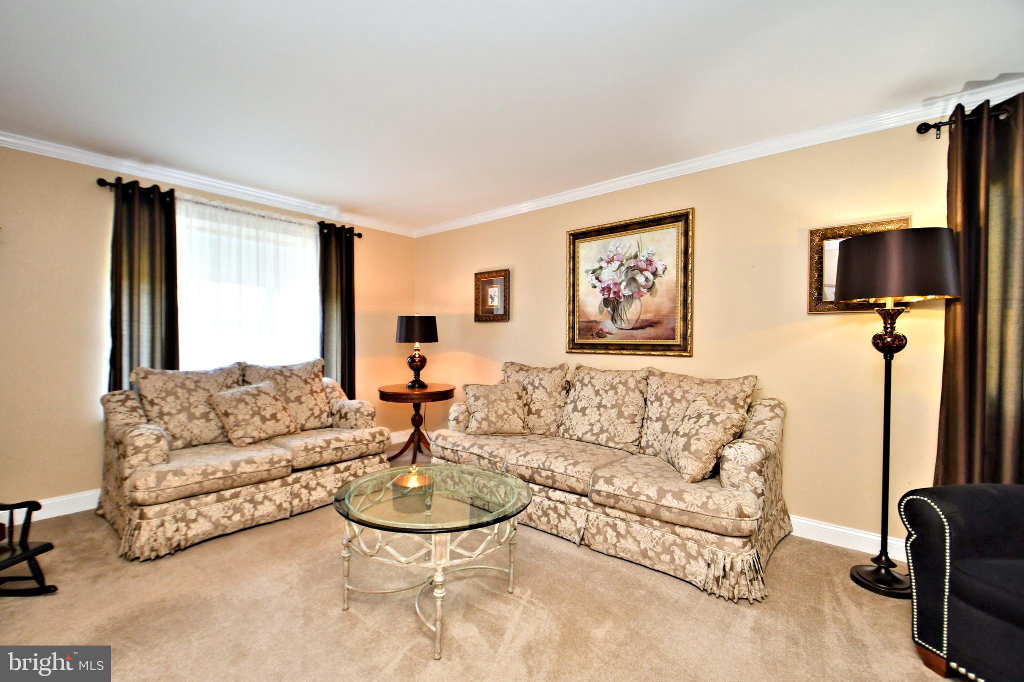 144 Golf Club Dr