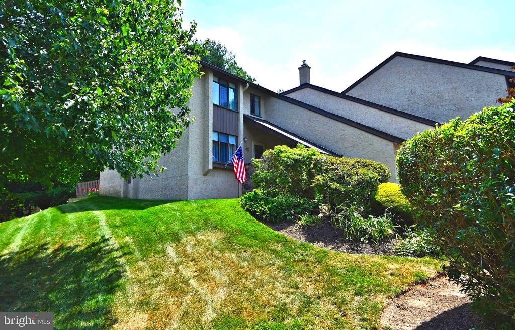 144 Golf Club Dr