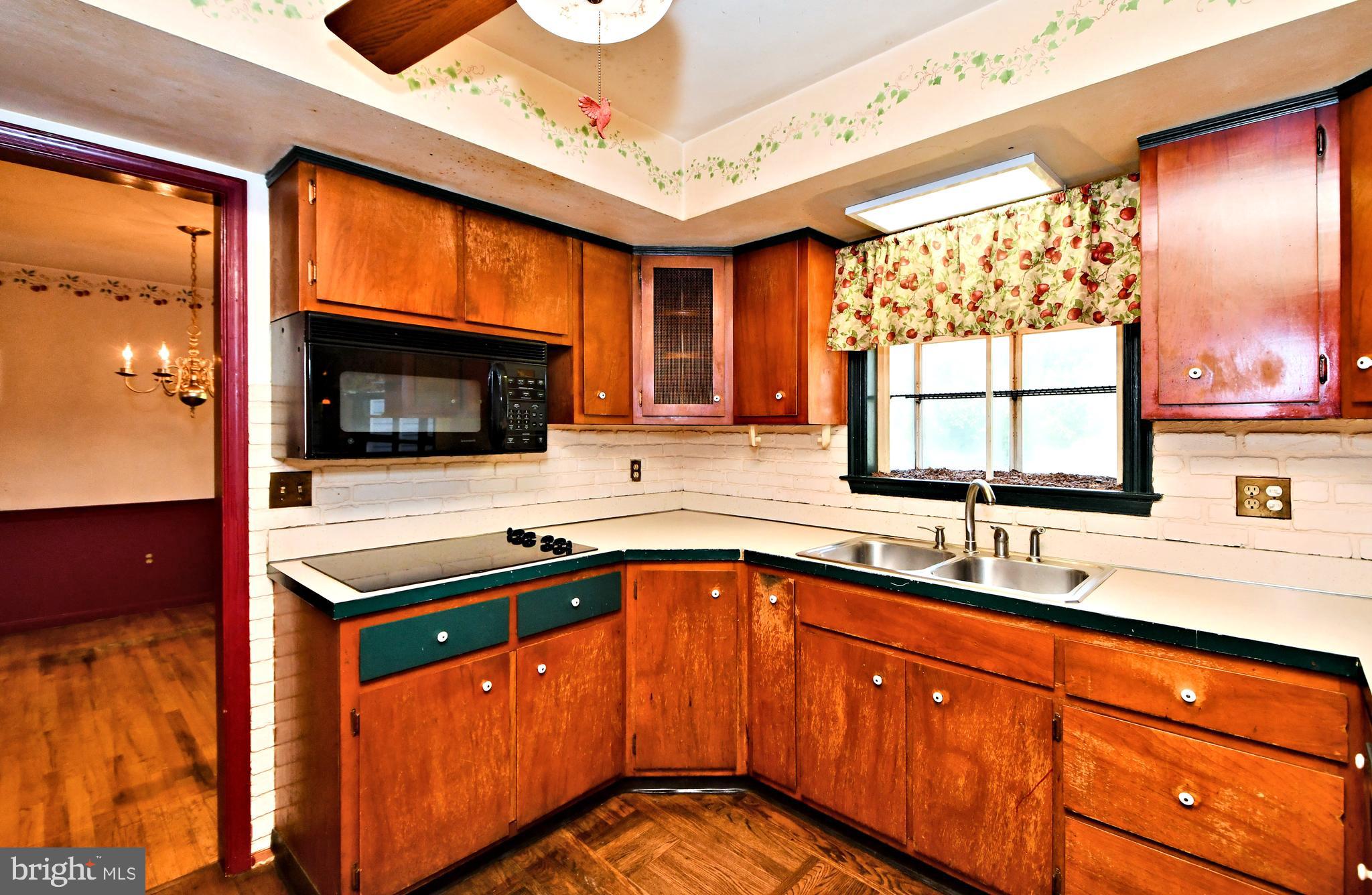 60 Black Rock Rd