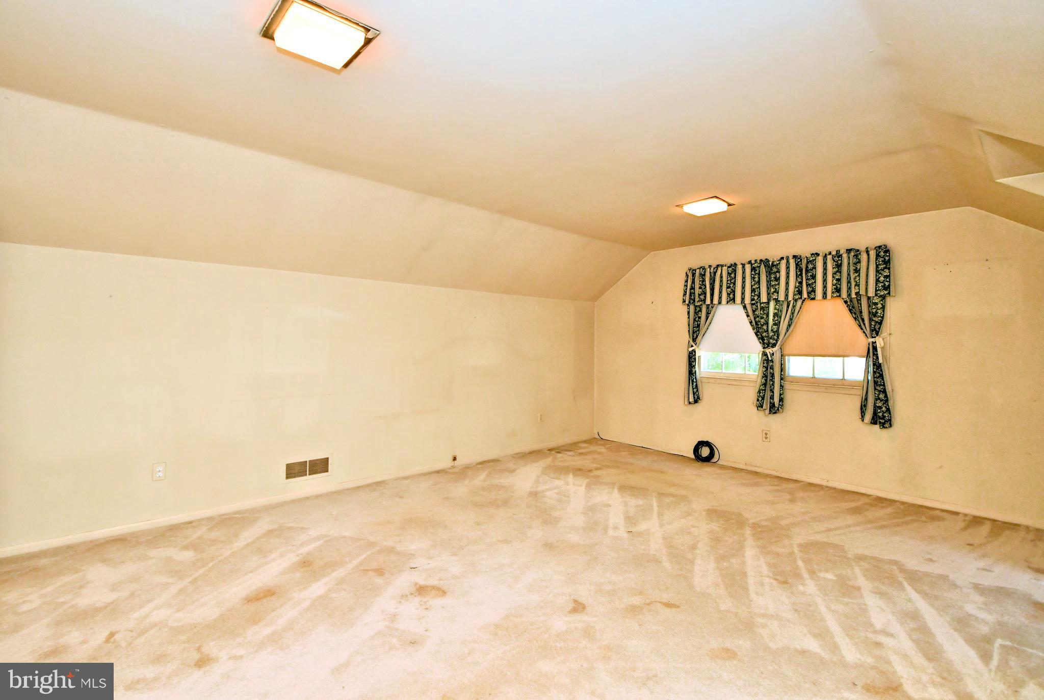 60 Black Rock Rd