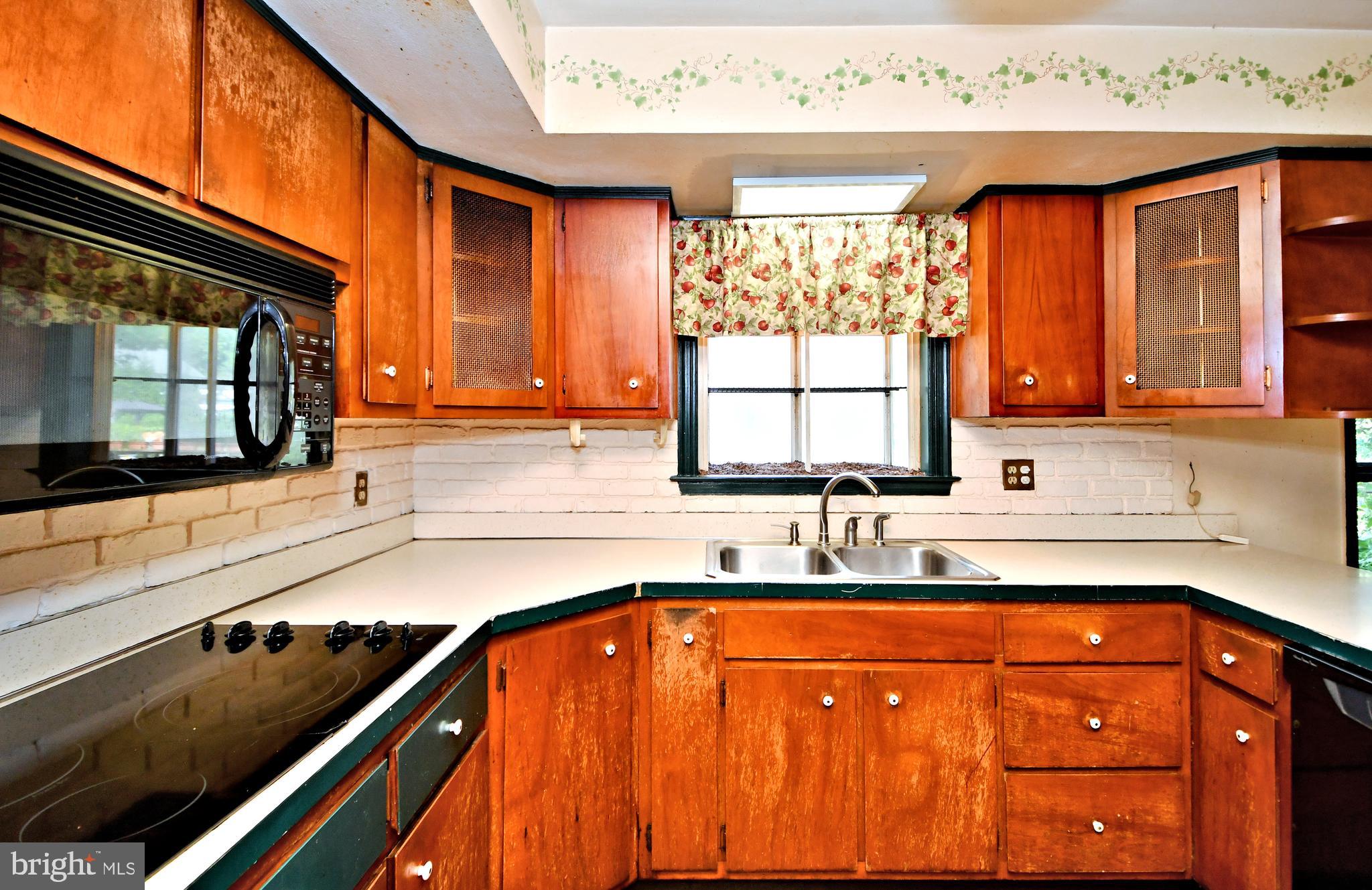 60 Black Rock Rd