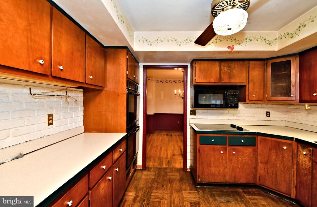 60 Black Rock Rd