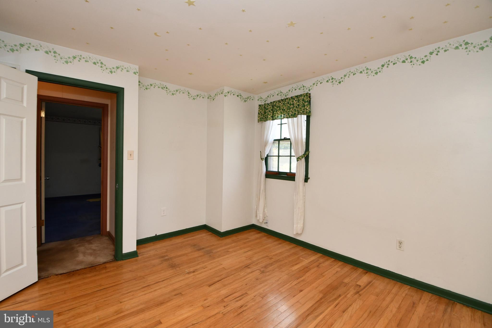 60 Black Rock Rd