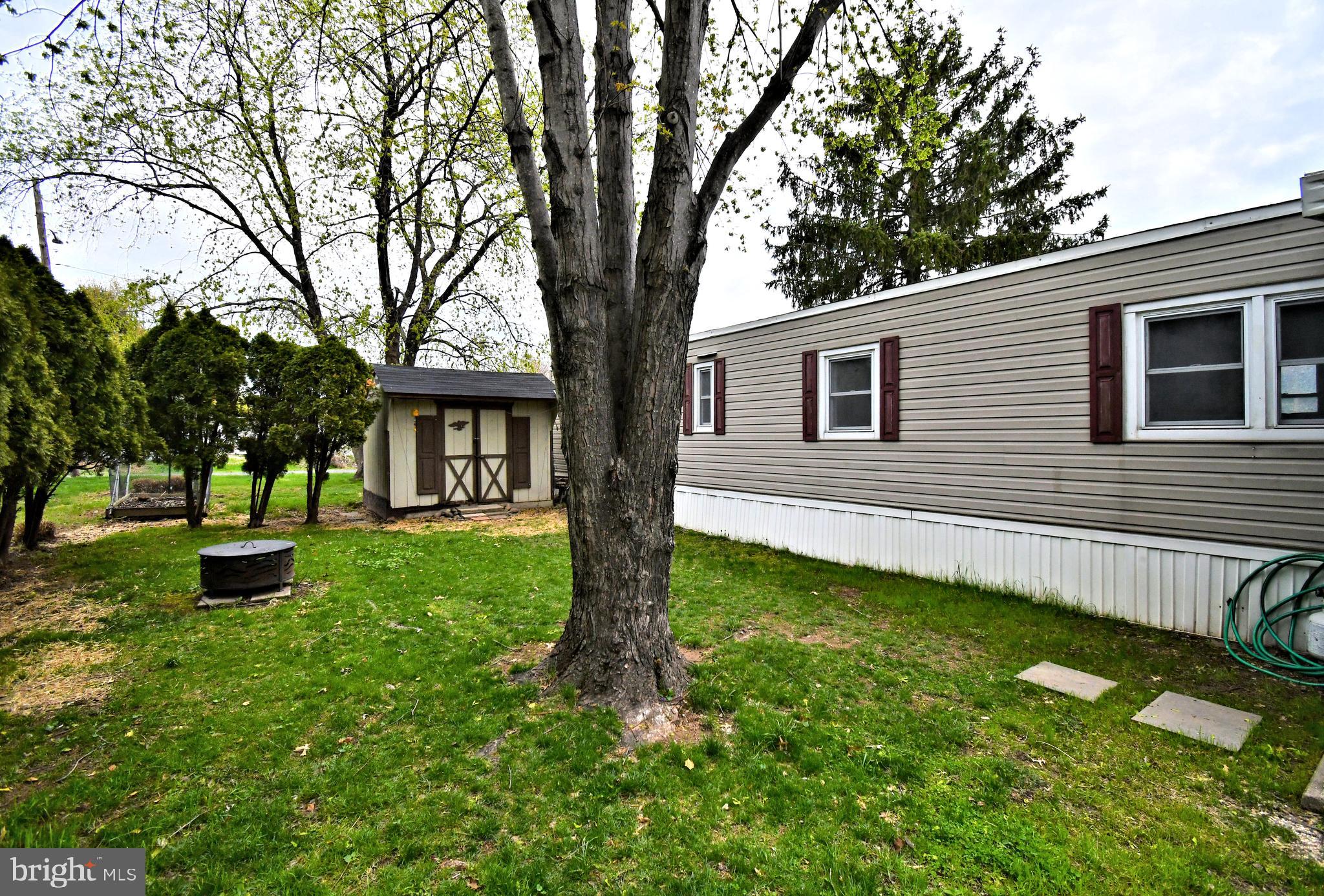 7803 Hampton Dr
