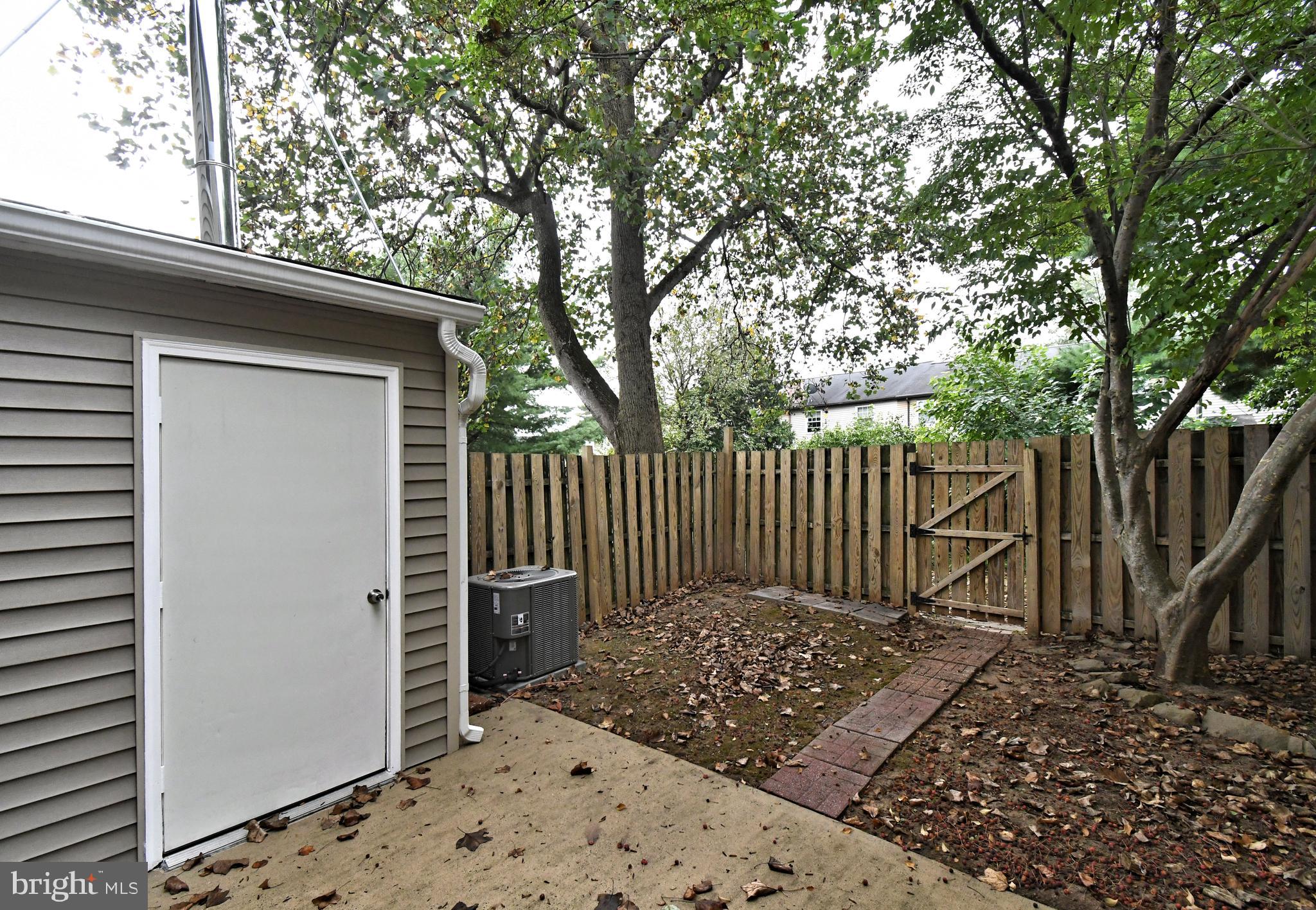 6 CONSTITUTION AVENUE