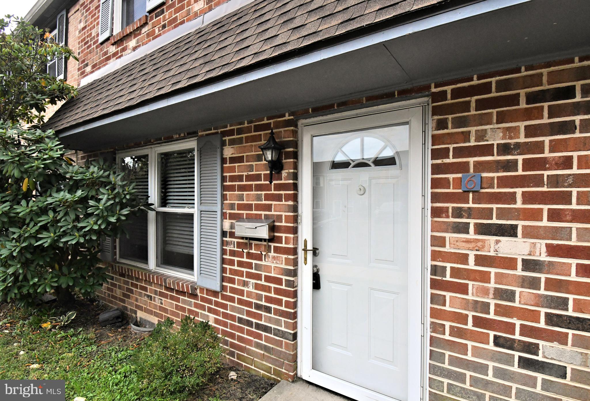 6 CONSTITUTION AVENUE