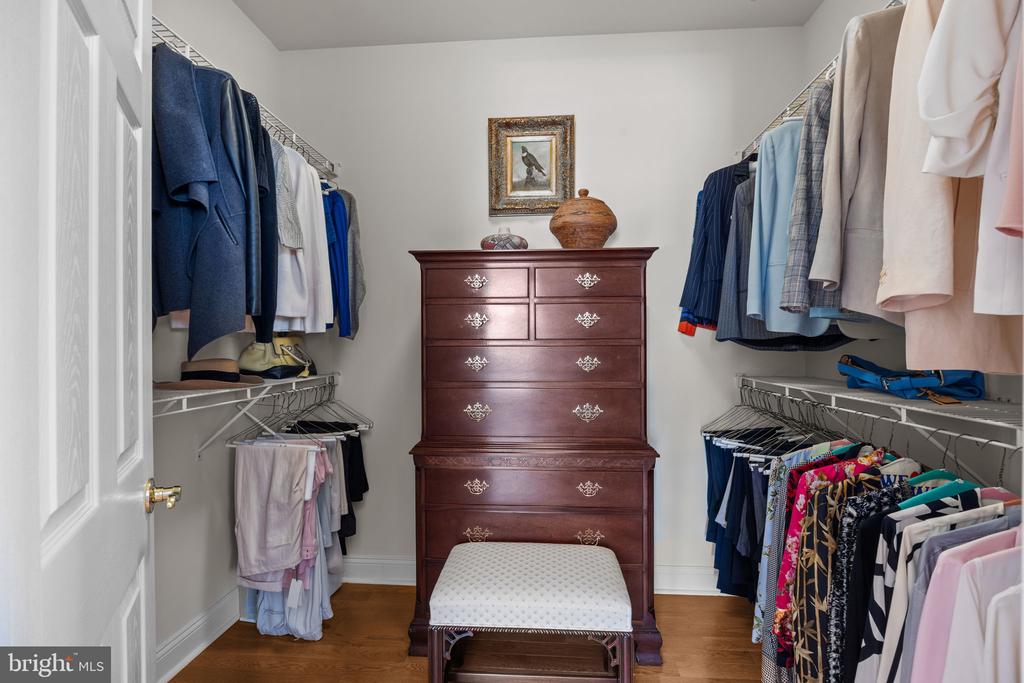 7 DUNHAM LANE