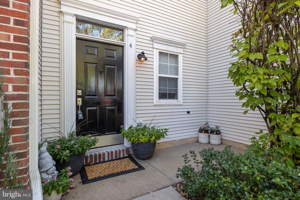 4 TANKARD LANE 196