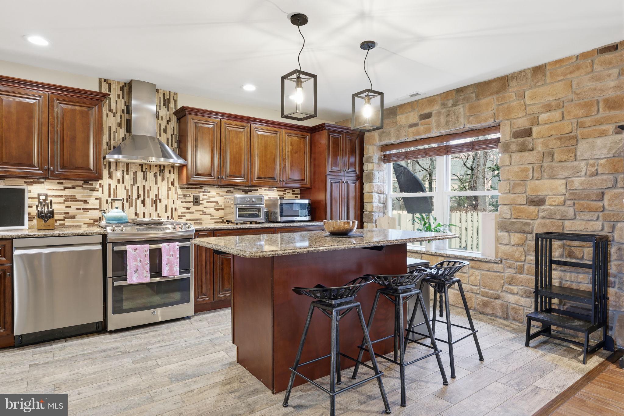 188 WILDFLOWER CIRCLE