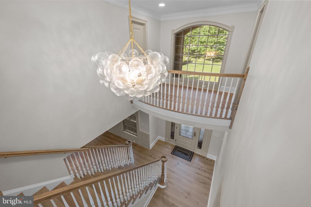 102 PICKWICK DRIVE