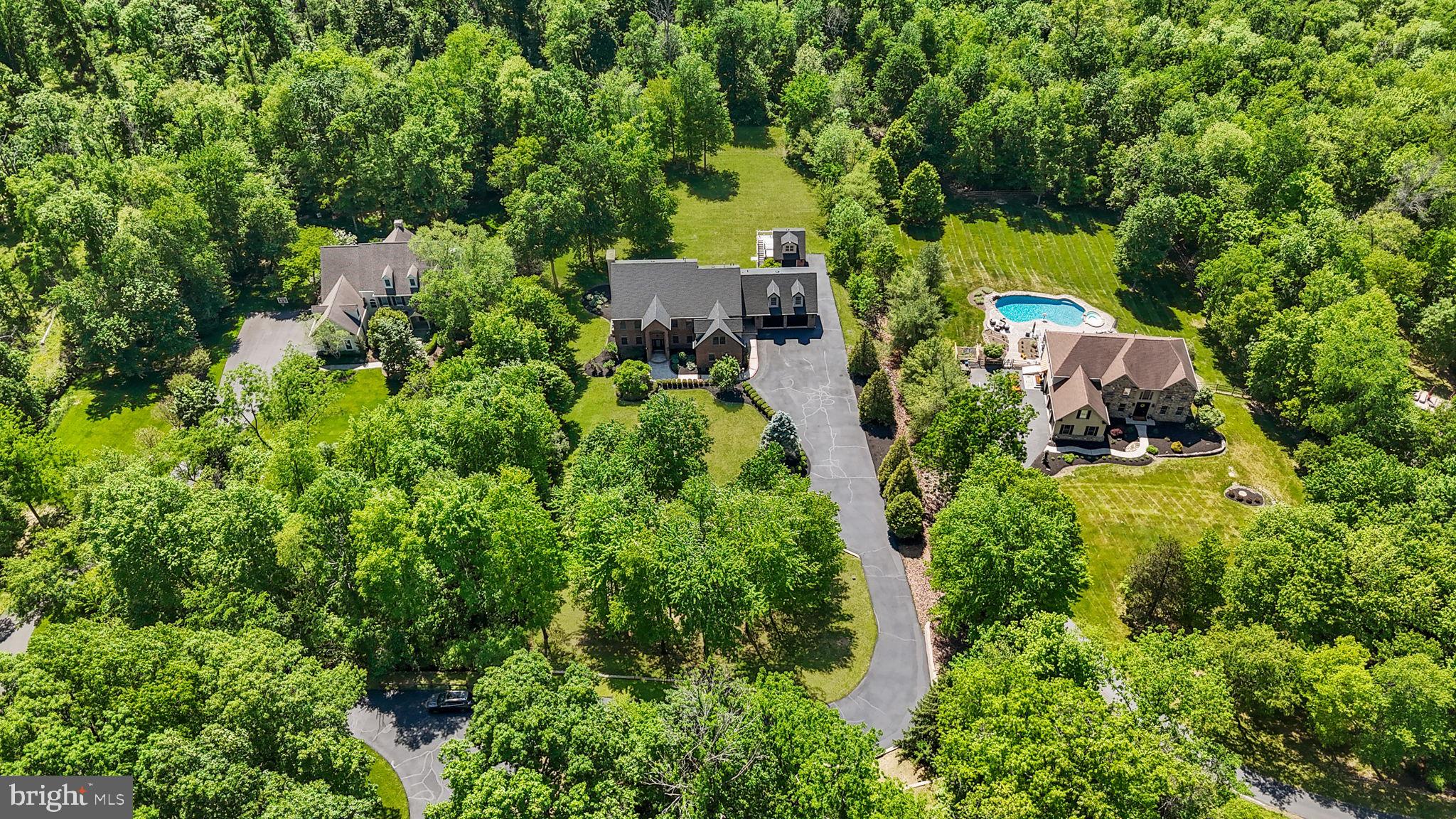 102 PICKWICK DRIVE