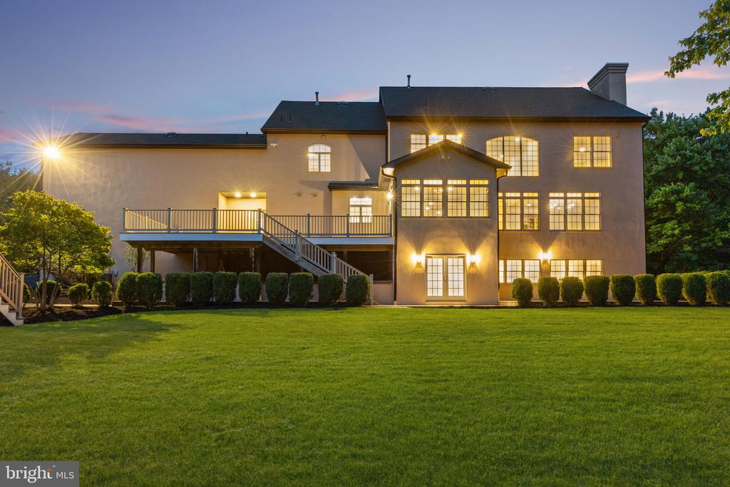 102 PICKWICK DRIVE