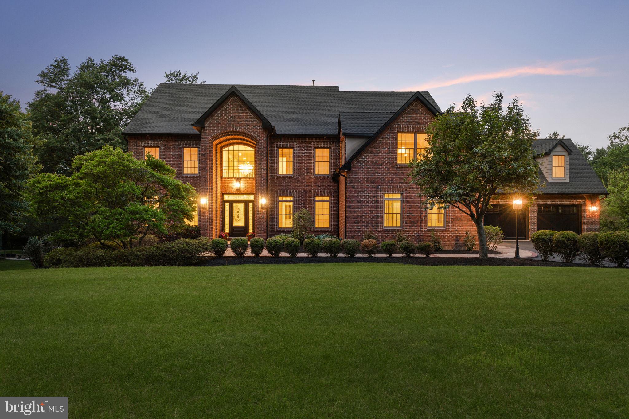 102 PICKWICK DRIVE