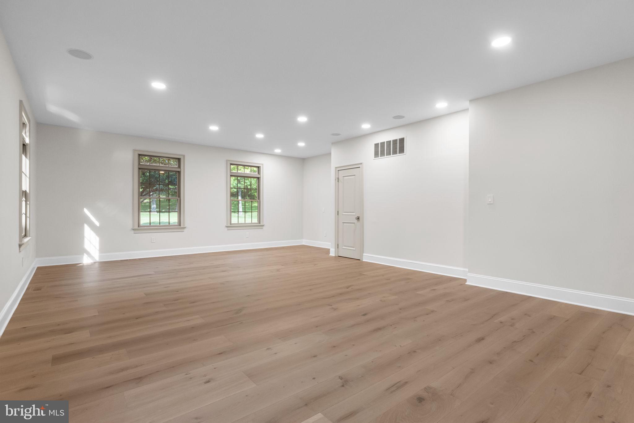 102 PICKWICK DRIVE