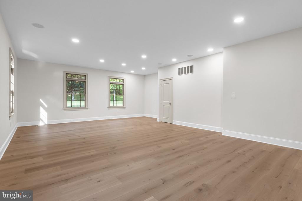 102 PICKWICK DRIVE