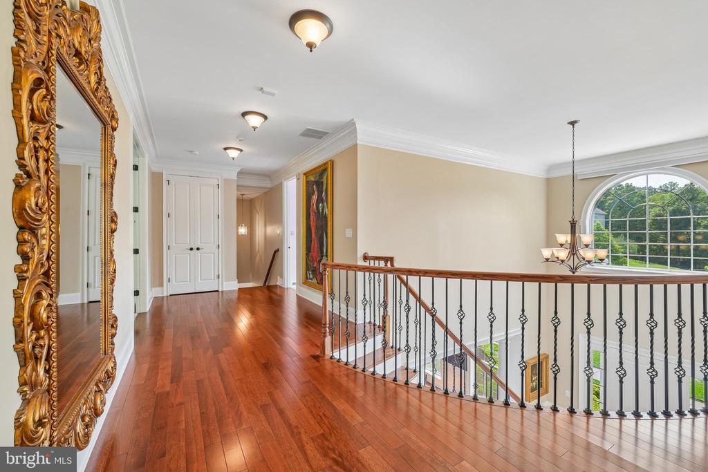 7 GOLDNEY DRIVE