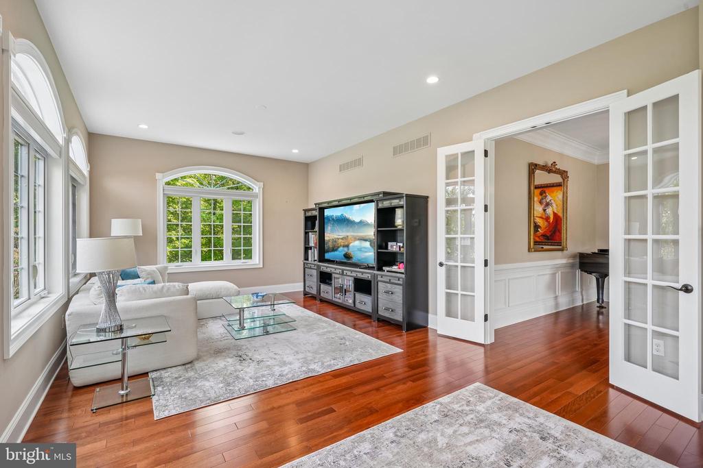 7 GOLDNEY DRIVE