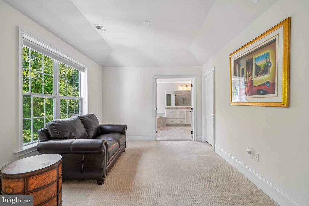 7 GOLDNEY DRIVE