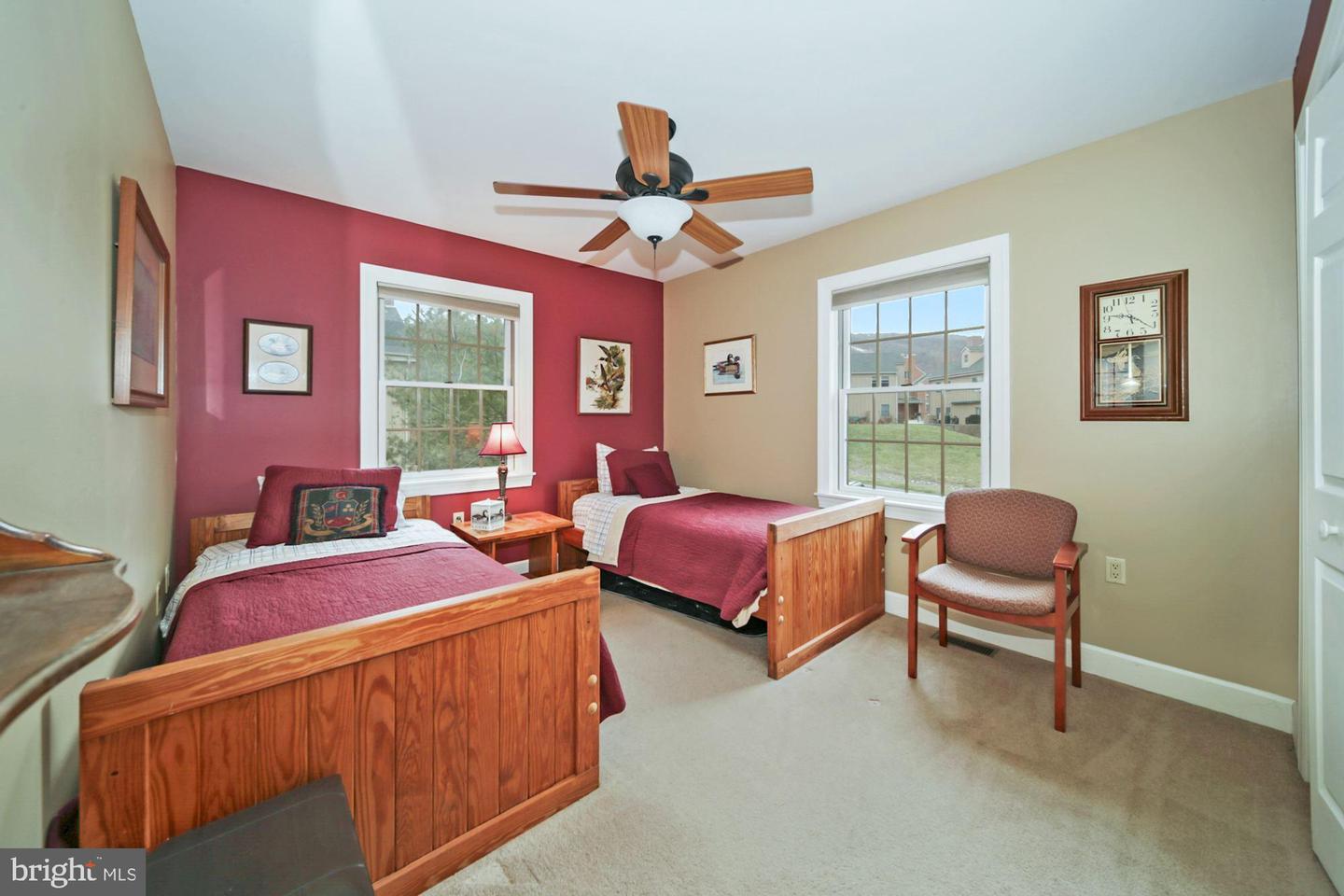 13856 Pond View LANE