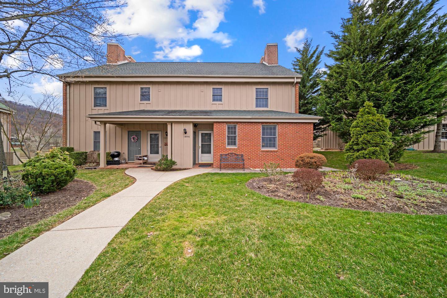 13856 Pond View LANE