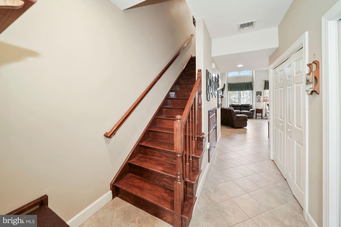 13856 Pond View LANE