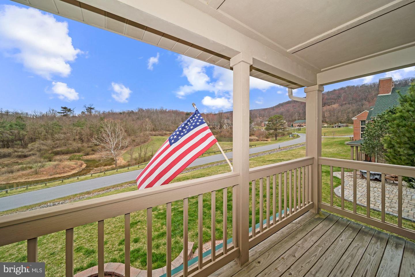 13856 Pond View LANE