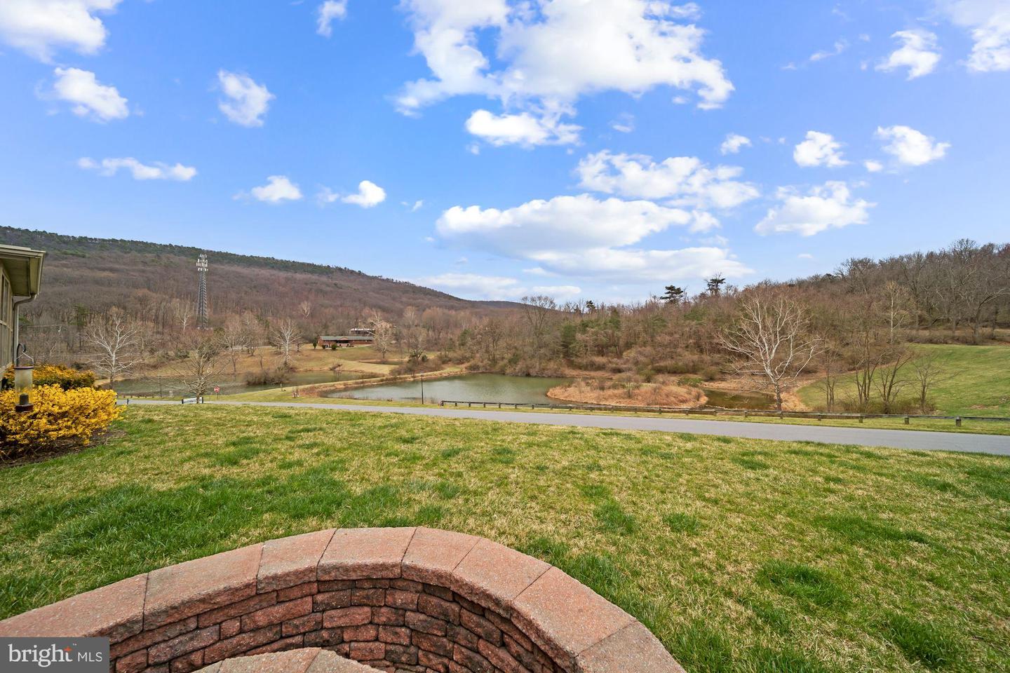13856 Pond View LANE