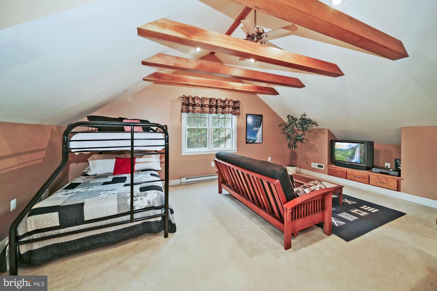 13856 Pond View LANE