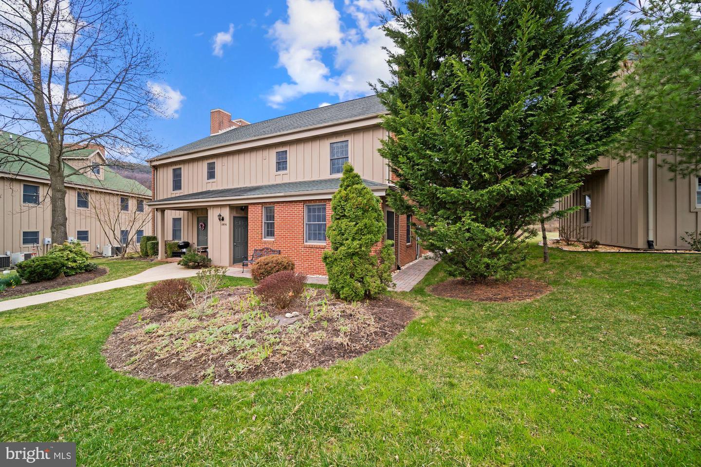 13856 Pond View LANE