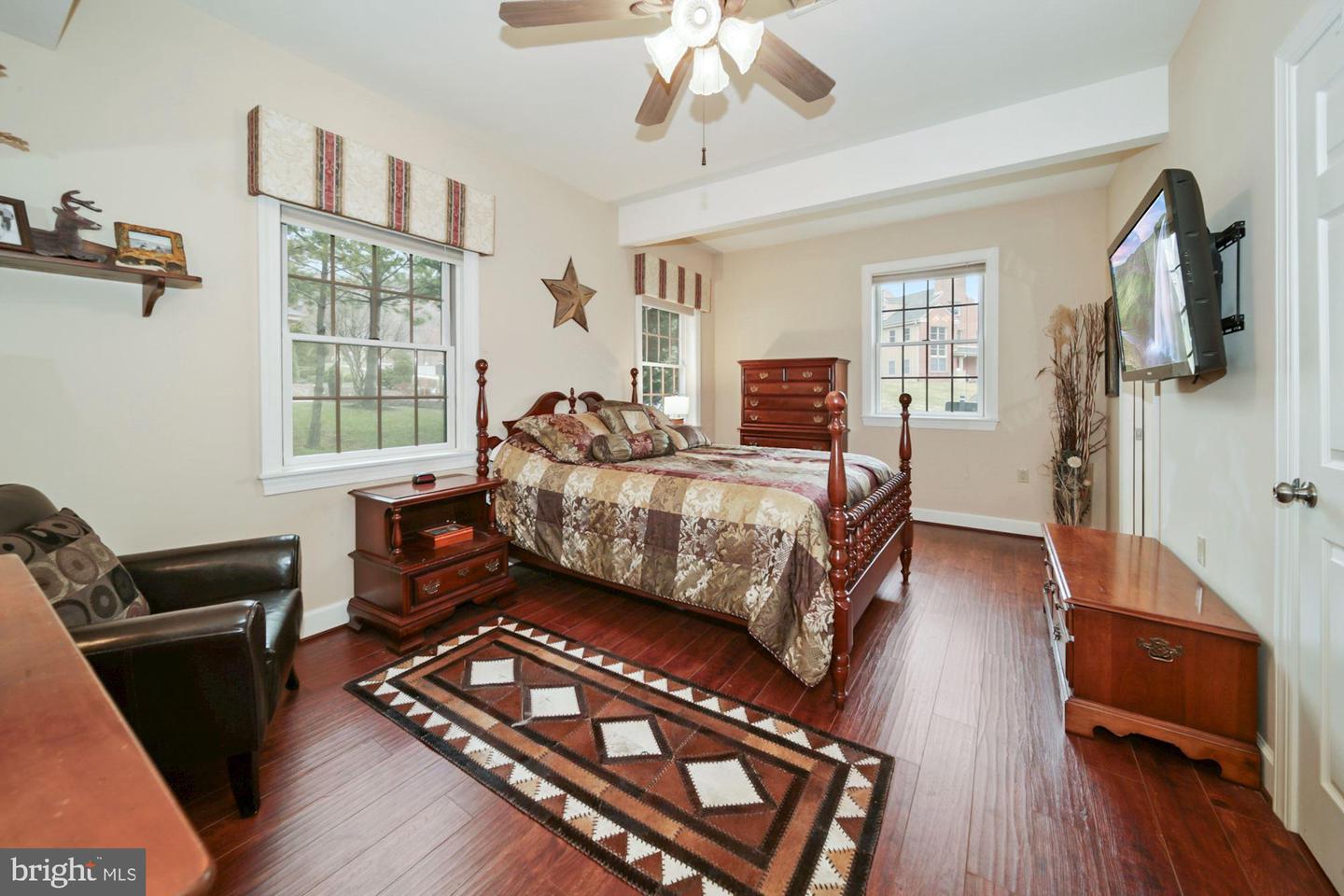 13856 Pond View LANE