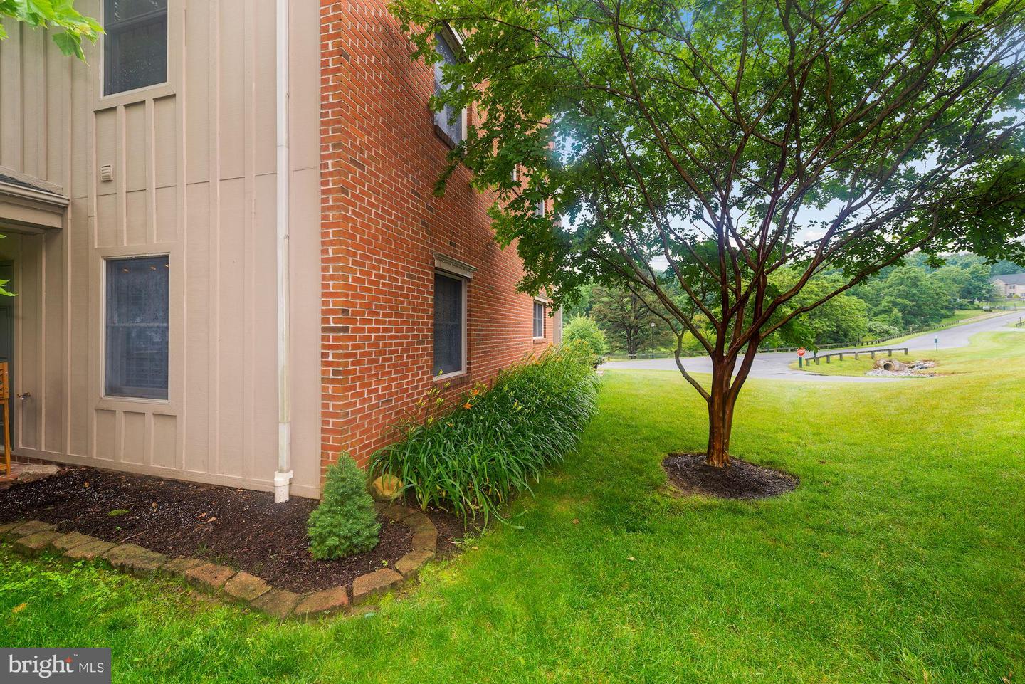 13886 Pond View LANE Unit: 31