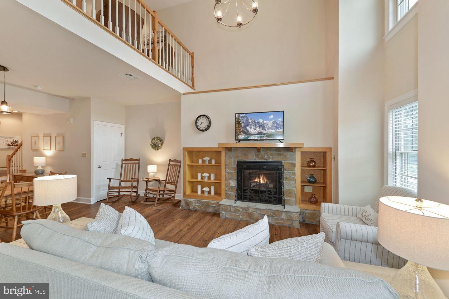 13886 Pond View LANE Unit: 31