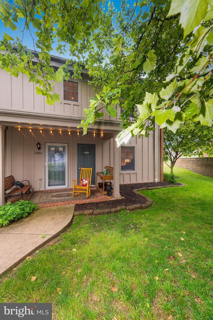 13886 Pond View LANE Unit: 31