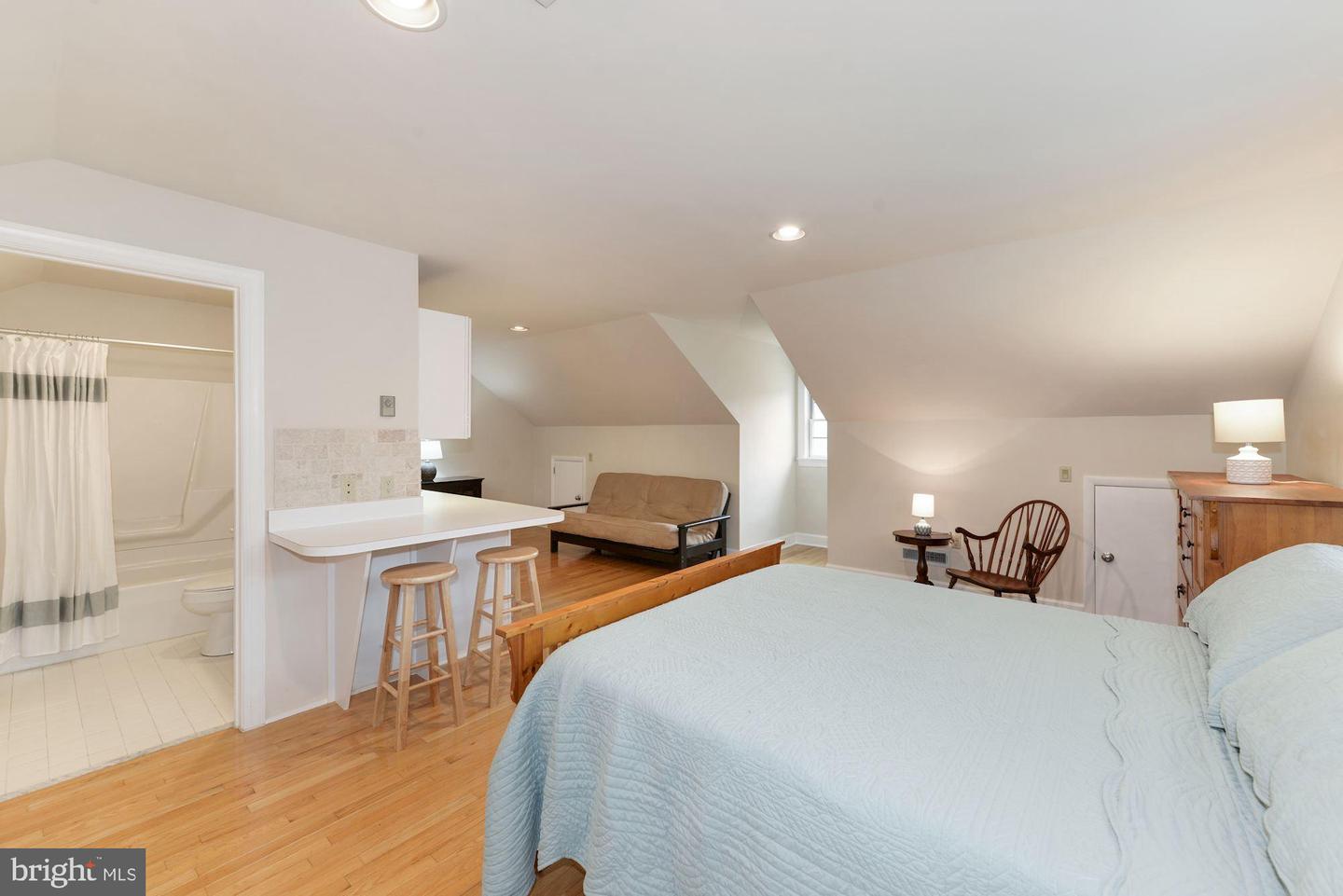 13886 Pond View LANE Unit: 31