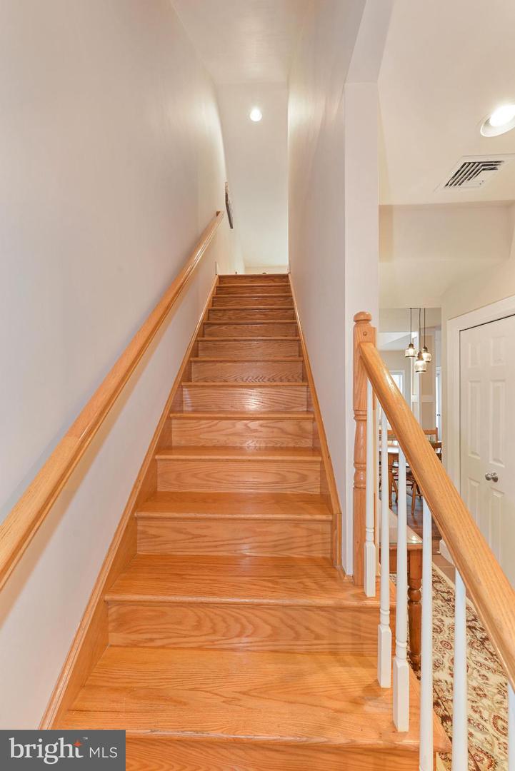 13886 Pond View LANE Unit: 31