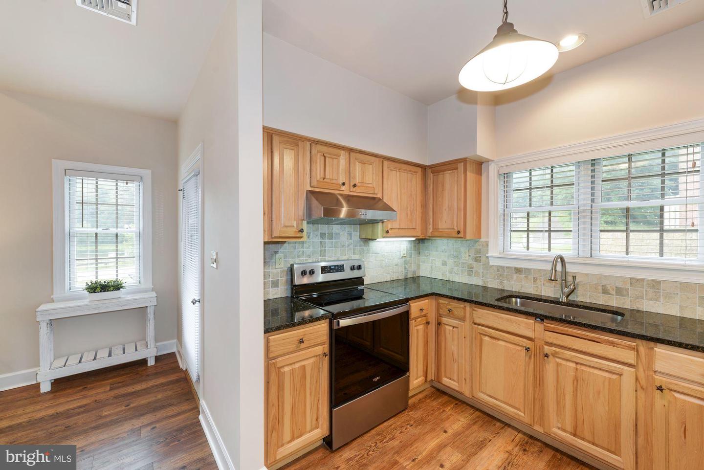 13886 Pond View LANE Unit: 31