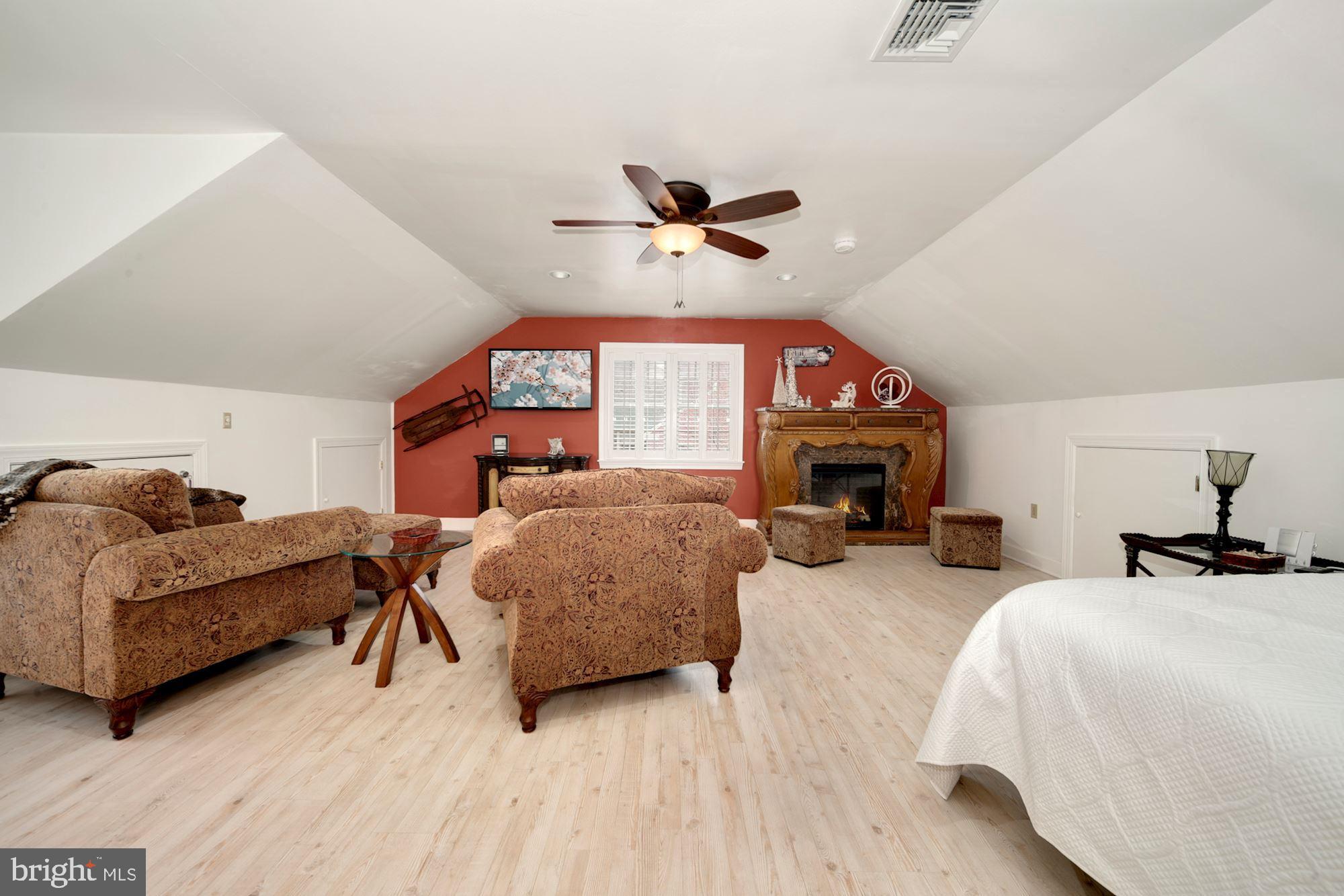 13836 Trailside LANE