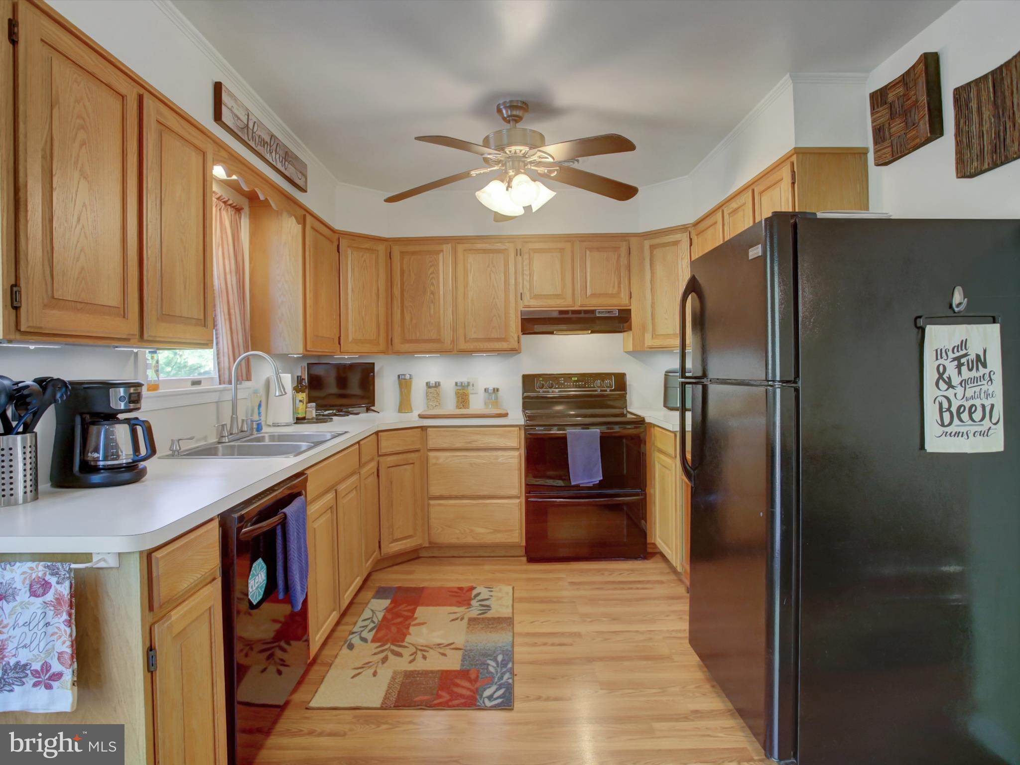 403 SUNNY DRIVE